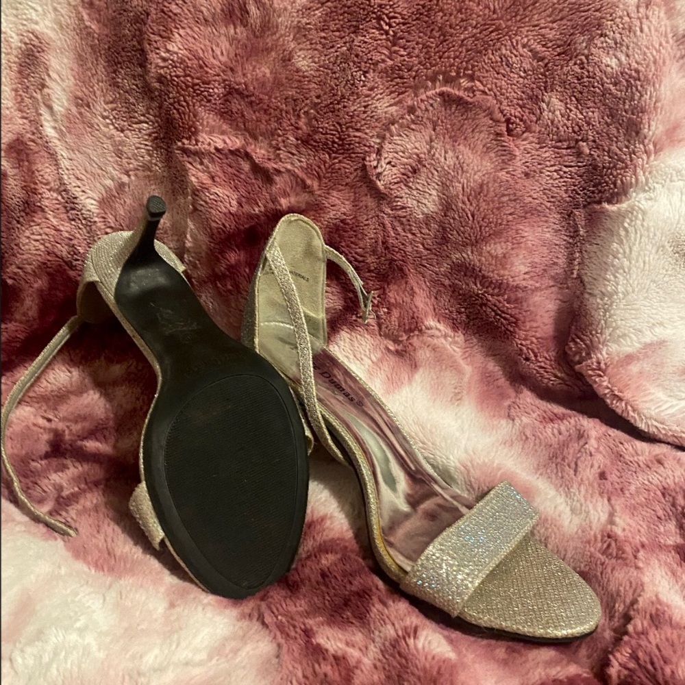 Perfect for a dressy occasion!
